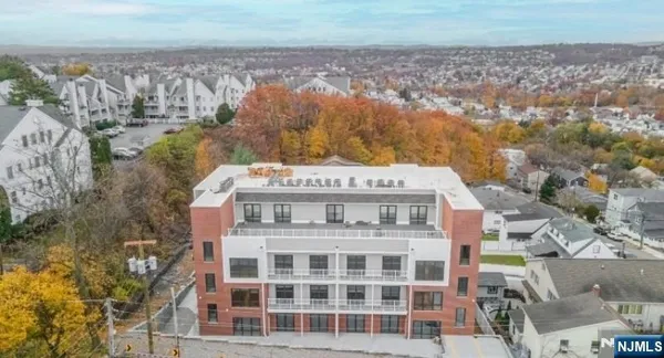 $2,350 | 318 Dixon Avenue, Unit 205, Paterson, NJ 07501