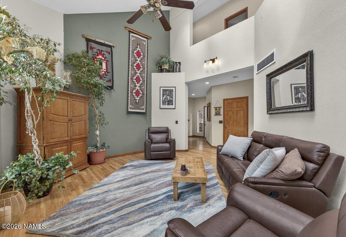 6135 East Abbey Road Flagstaff, AZ 86004 - Photo 12 of 48 Vaulted Ceilings in Great Room