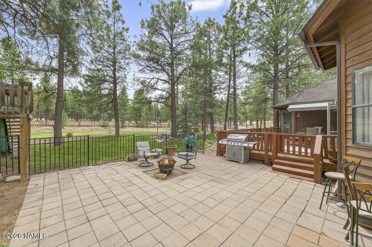 6135 East Abbey Road Flagstaff, AZ 86004 - Photo 3 of 48 Paradise in the Pines!