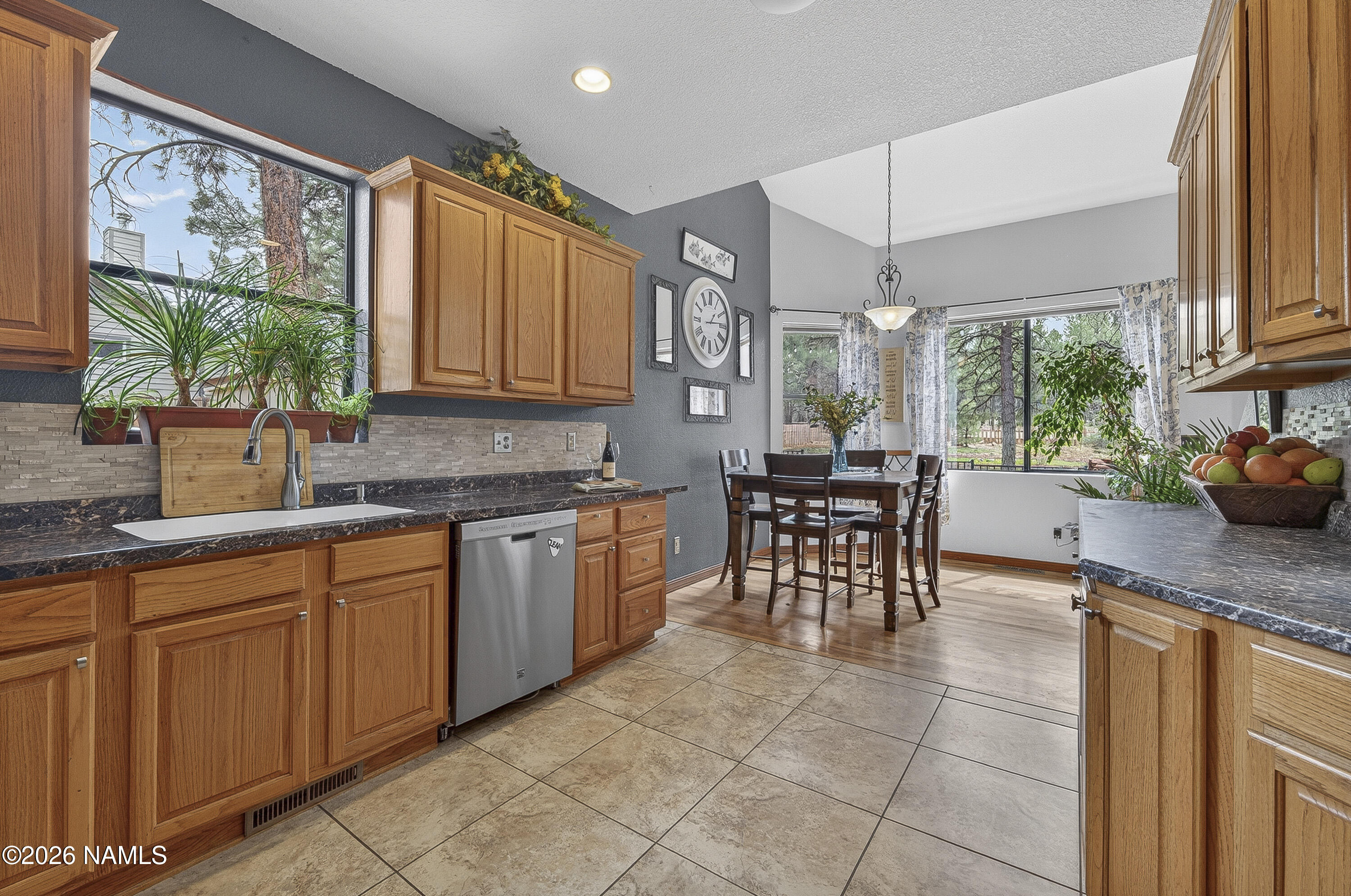 6135 East Abbey Road Flagstaff, AZ 86004 - Photo 8 of 48 Gorgeous Kitchen