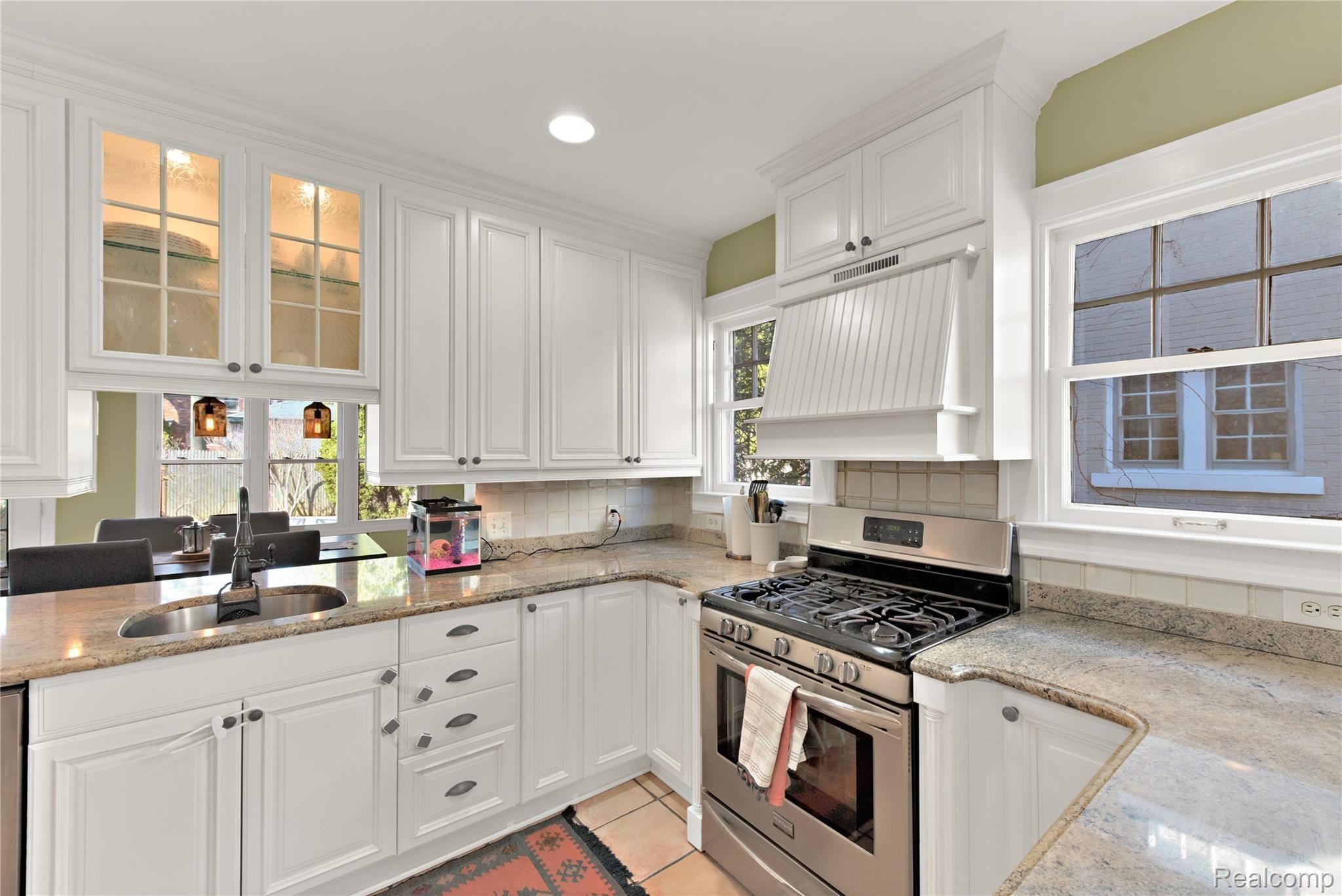 1317 Bishop Road Grosse Pointe, MI 48230 - Photo 13 of 42 1317 Bishop Rd - HD Drone Photography-15.jpg