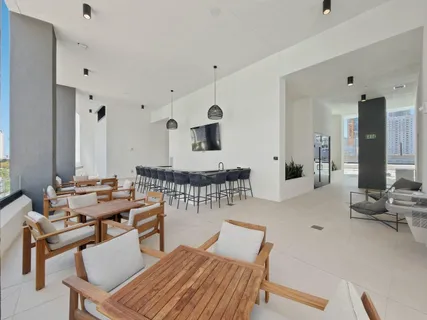 $499,900 | 225 North Miami Avenue, Unit 2002, Miami, FL 33128