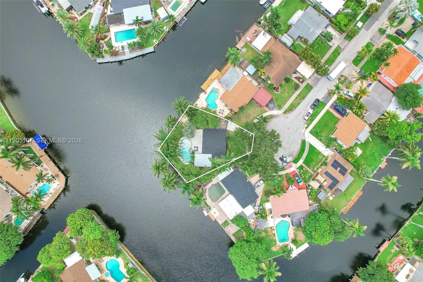 2702 Scott Street Hollywood, FL 33020 - Photo 2 of 29