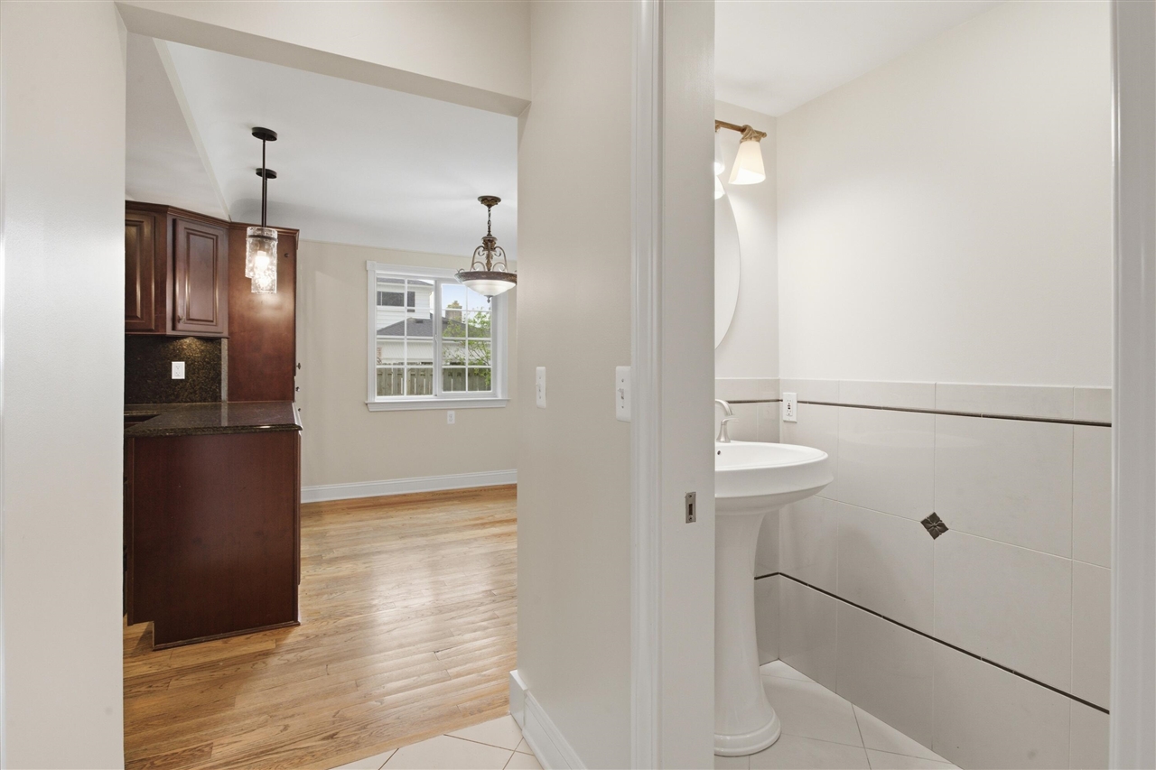 653 Perrien Place Grosse Pointe, MI 48236 - Photo 44 of 54