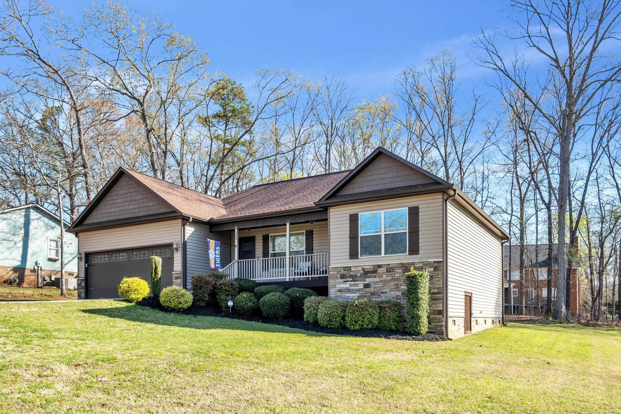 223 Brittany Road Gaffney, SC 29341 - Photo 2 of 25