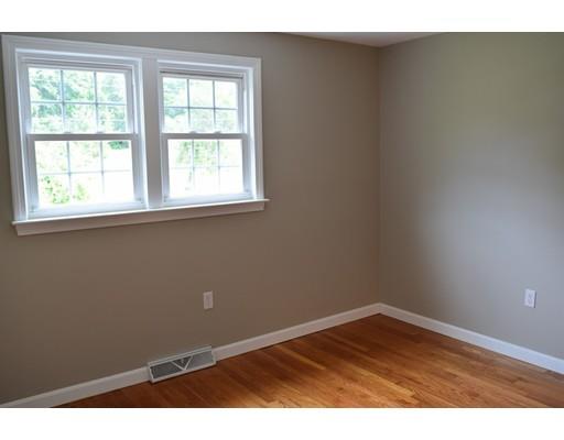 41 Roper Lane Tewksbury, MA 01876 - Photo 15 of 30 Gallery Image 15