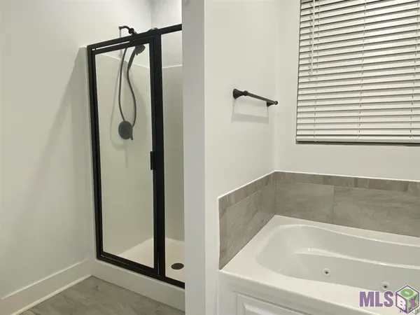 $2,300 | 13023 Great Tern Avenue, Baton Rouge, LA 70810