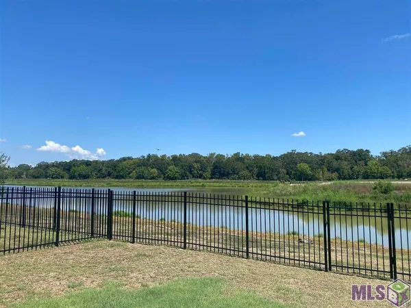 $2,300 | 13023 Great Tern Avenue, Baton Rouge, LA 70810