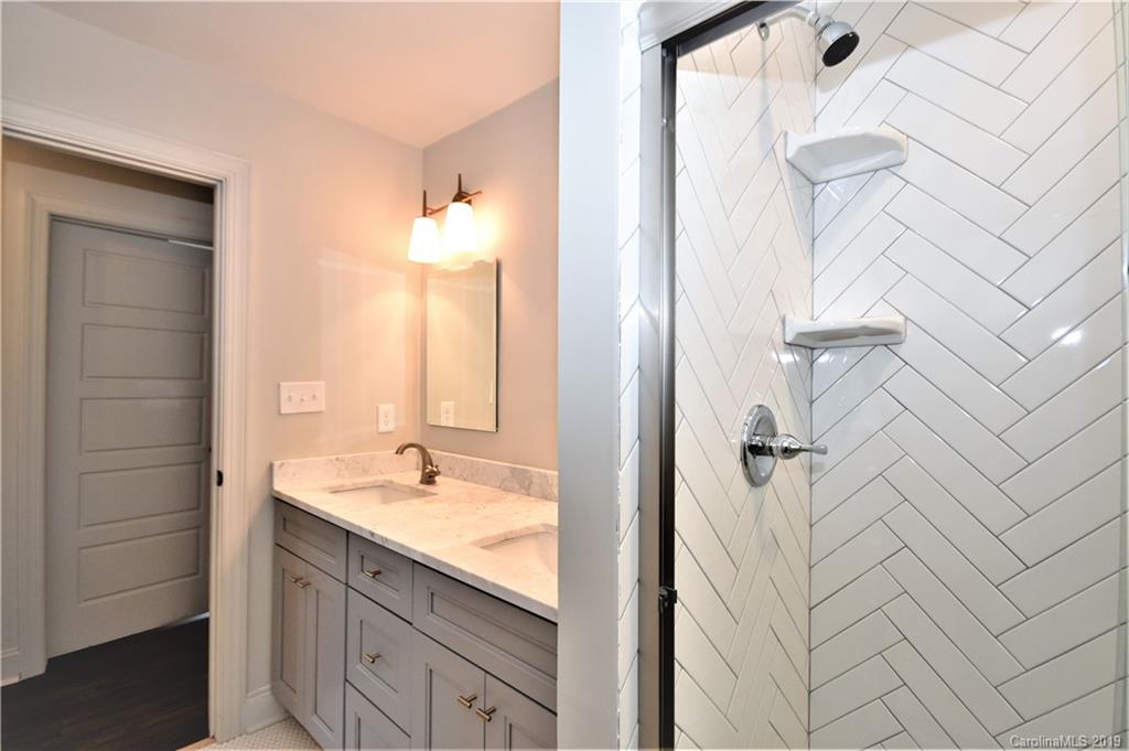 3921 Woodleaf Road Charlotte, NC 28205 - Photo 15 of 24