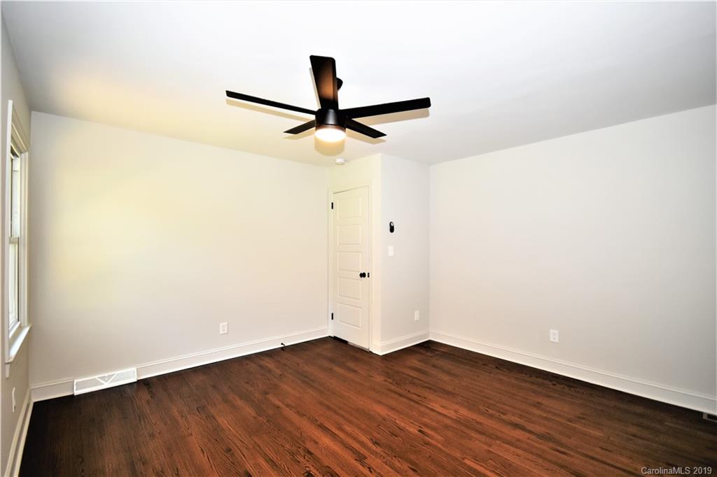 3921 Woodleaf Road Charlotte, NC 28205 - Photo 17 of 24