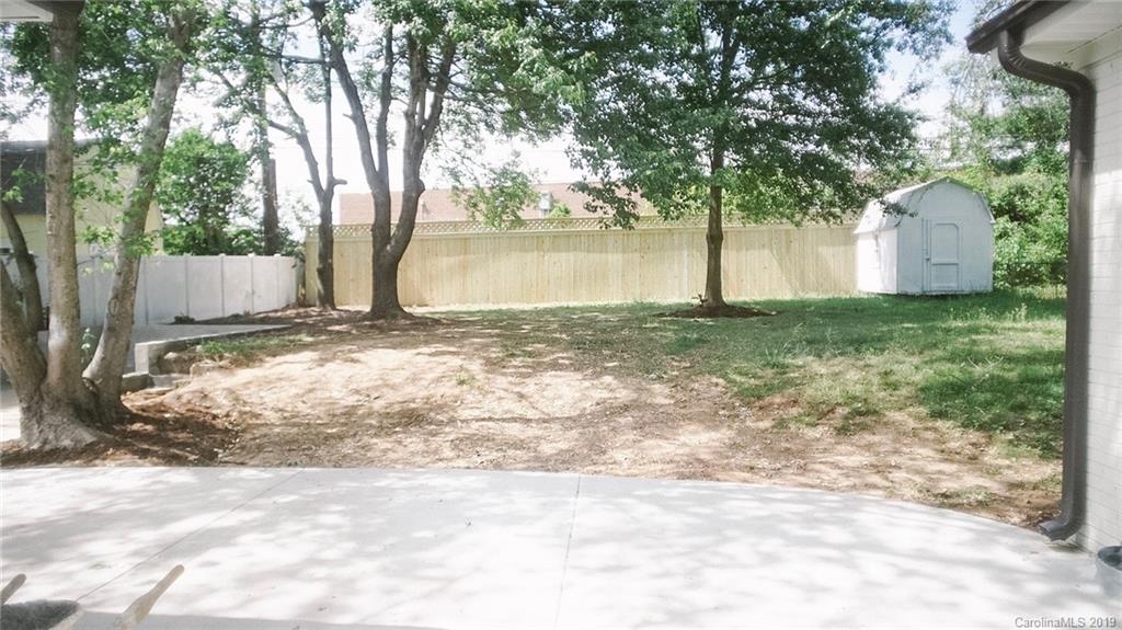 3921 Woodleaf Road Charlotte, NC 28205 - Photo 23 of 24
