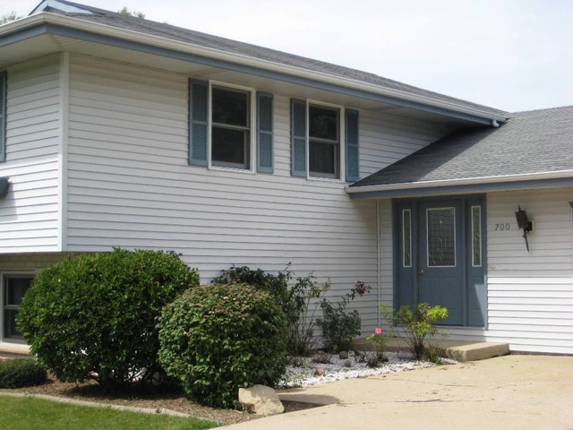 700 Deerpath Road Harvard, IL 60033 - Photo 2 of 20