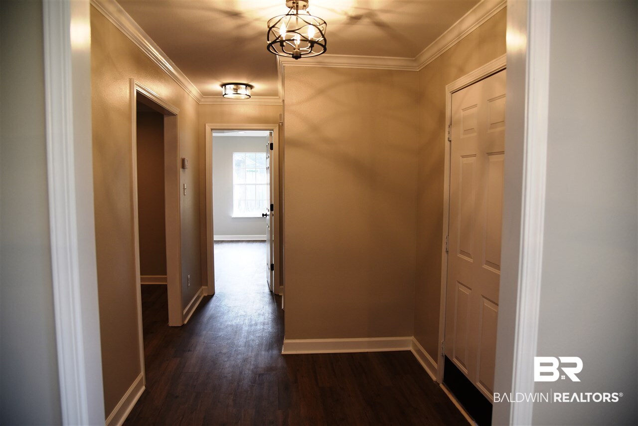 5065 Sweetbriar Lane Eight Mile, AL 36613 - Photo 3 of 29