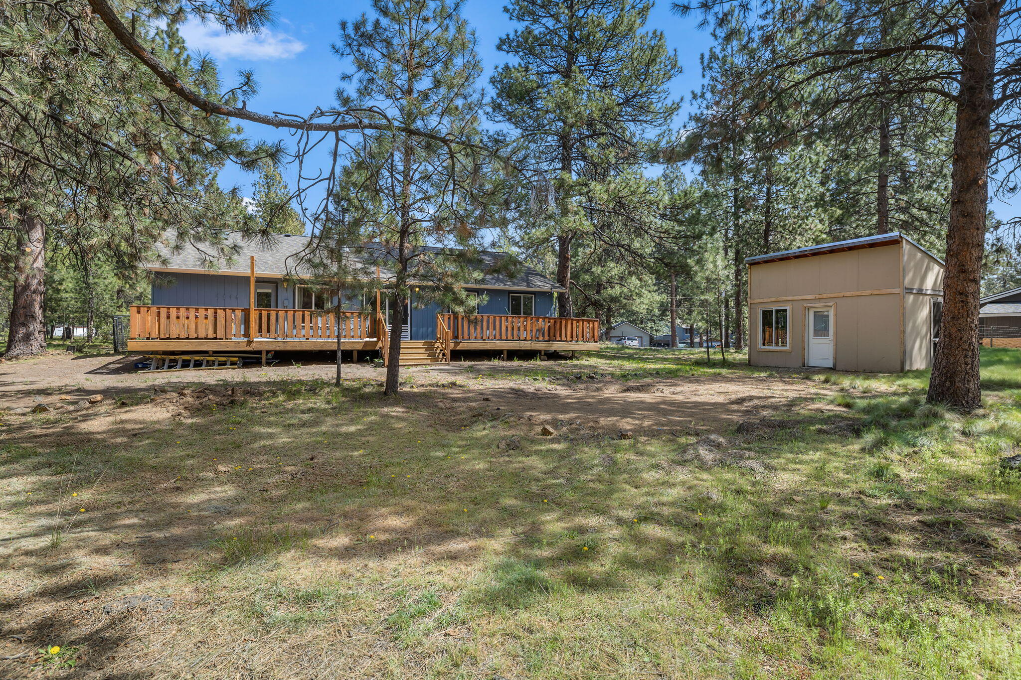 18887 Choctaw Road Bend, OR 97702 - Photo 2 of 38 And the flex space that was a Music Studio!