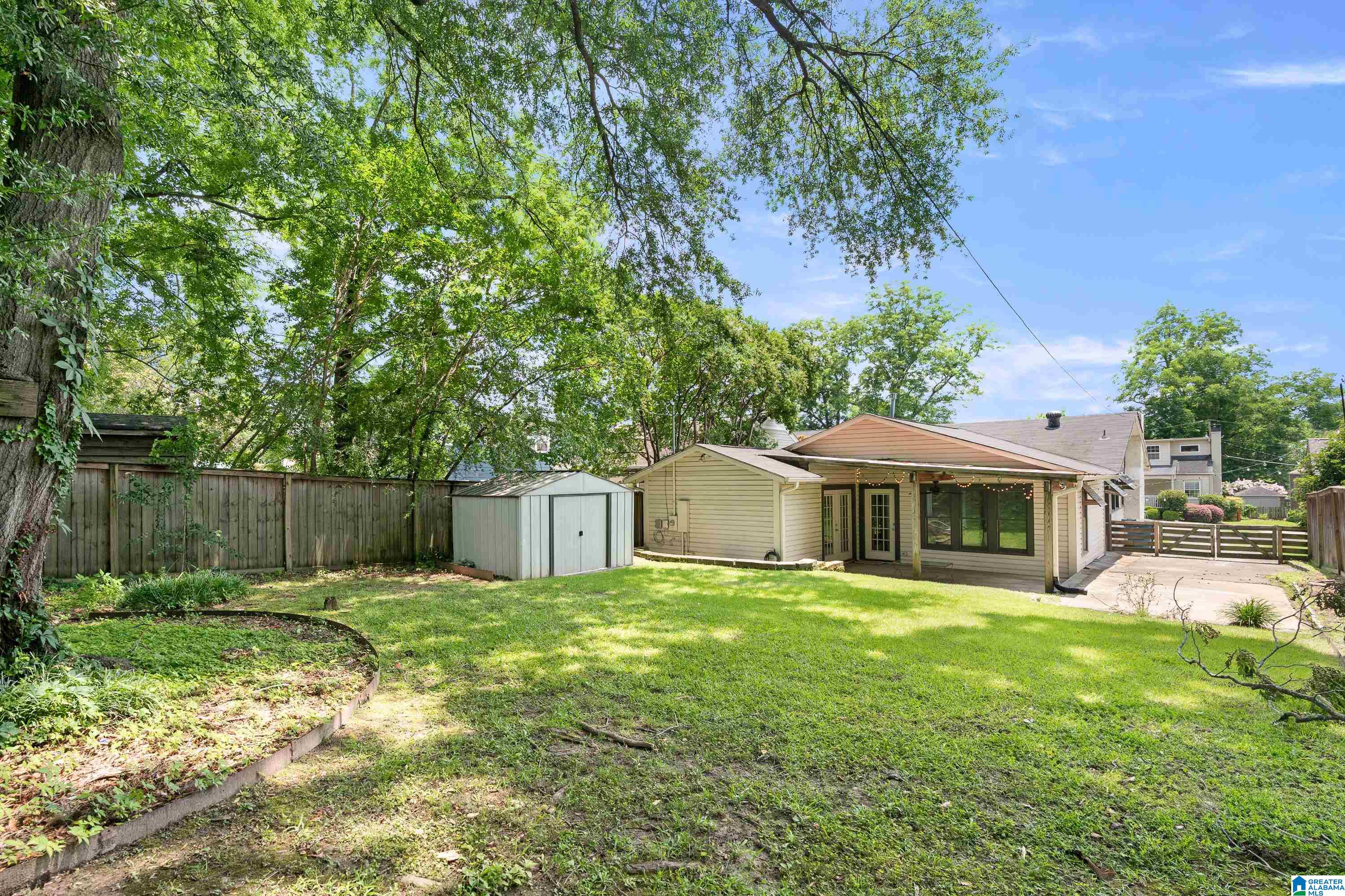 1214 Irving Road Birmingham, AL 35209 - Photo 30 of 31