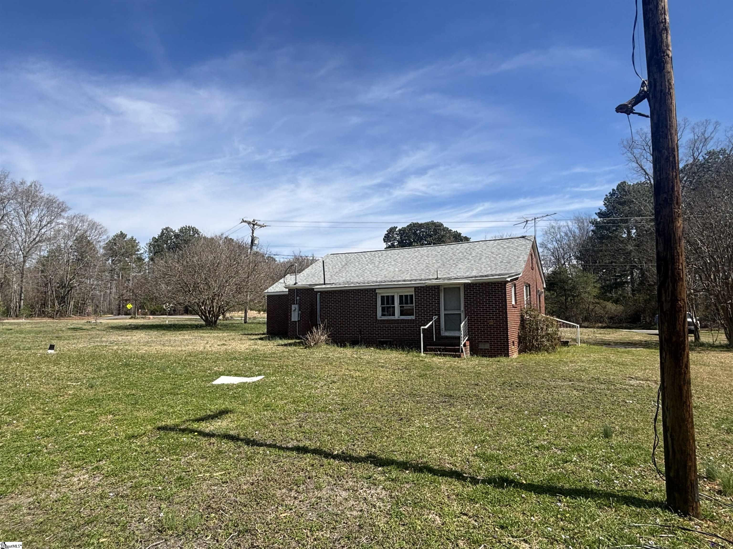 1642 Flat Rock Road Starr, SC 29684 - Photo 3 of 20