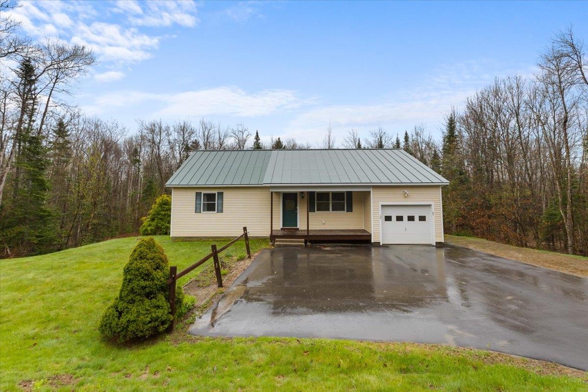 91 Oak Ridge Road Bethlehem, NH 03574 - Photo 1 of 33 Gallery Image 1