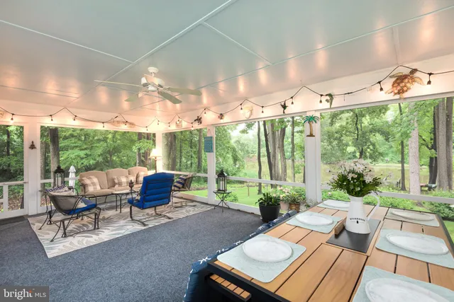 a black and white photo of a refrigerator