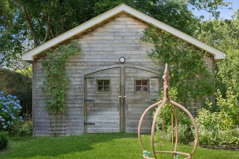 $4,150,000 | 25 Harrison Street, Sag Harbor, NY 11963