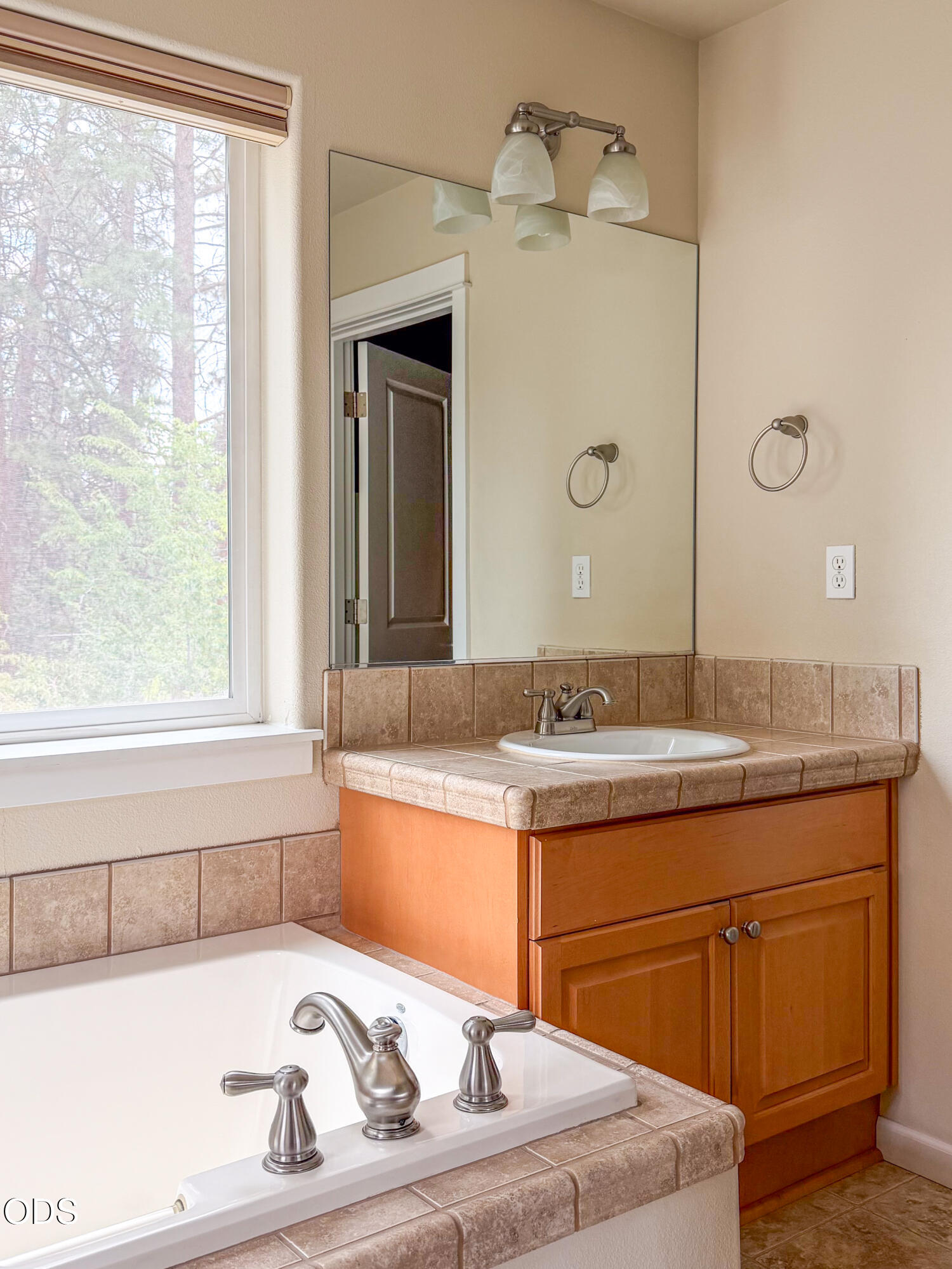61506 Tall Tree Court Bend, OR 97702 - Photo 22 of 37