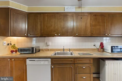 $350,000 | 2940 Stoney Creek Road, Norristown, PA 19401