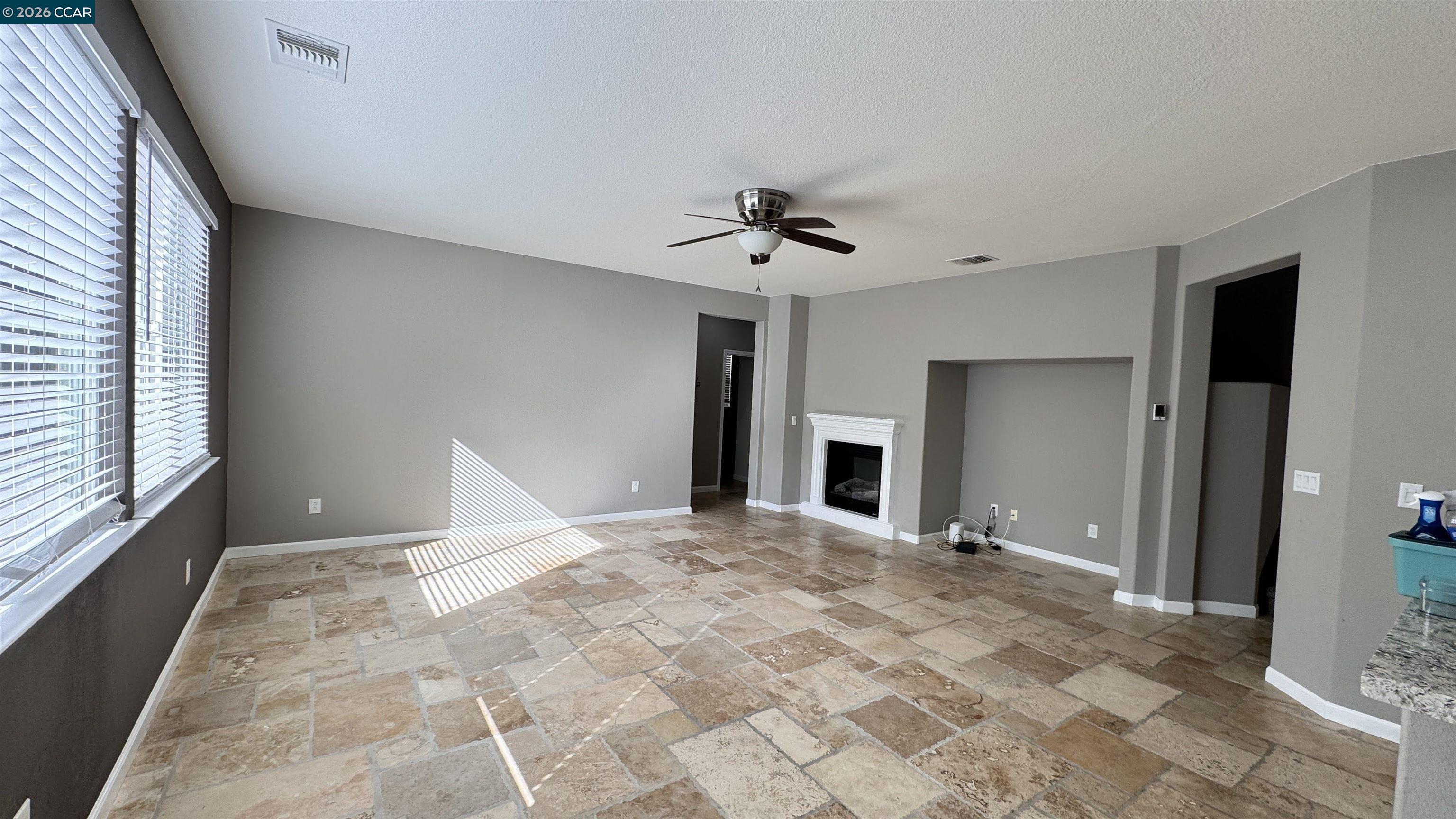 76 Tampico Court Bay Point, CA 94565 - Photo 11 of 36