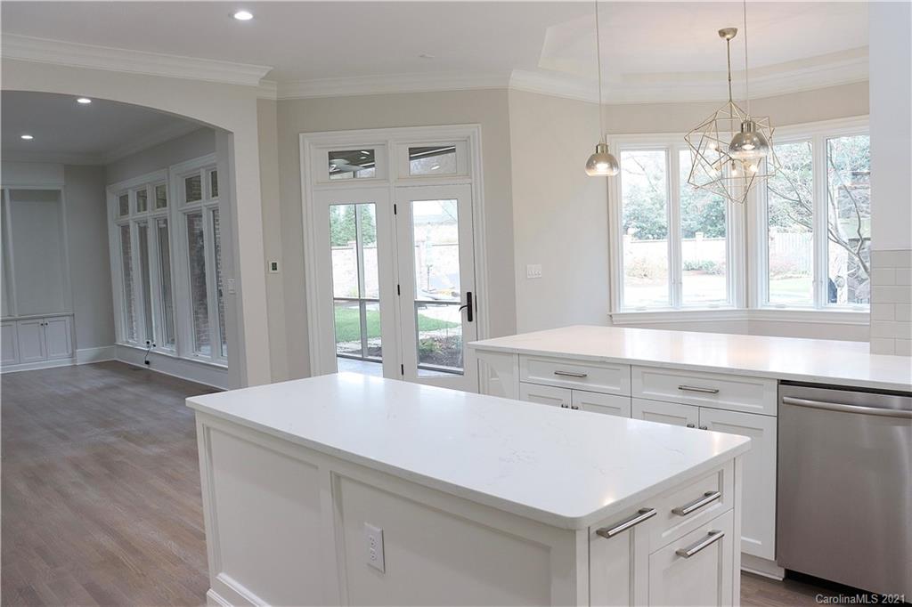 2047 Norton Road Charlotte, NC 28207 - Photo 15 of 42 Gallery Image 15