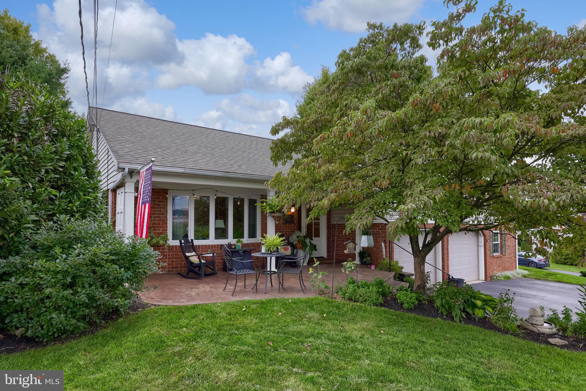 698 West Church Road Ephrata, PA 17522 - Photo 2 of 76 Gallery Image 2