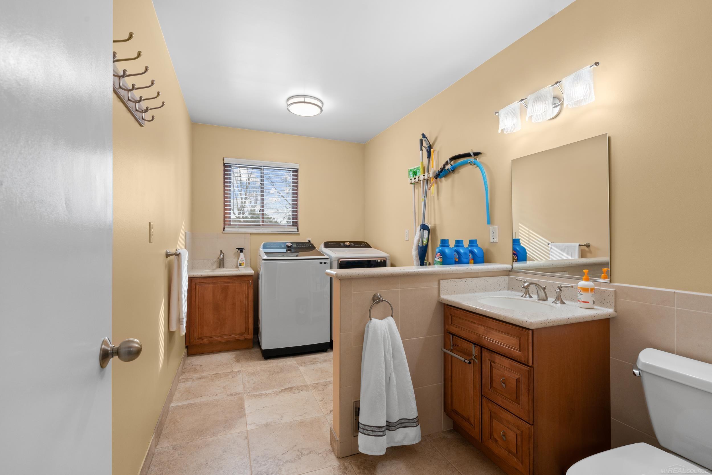 18150 22 Mile Road Macomb, MI 48044 - Photo 24 of 37 50165691-f07661f0-617c-49d9-9f3e-1b987b2d33b2.JPG