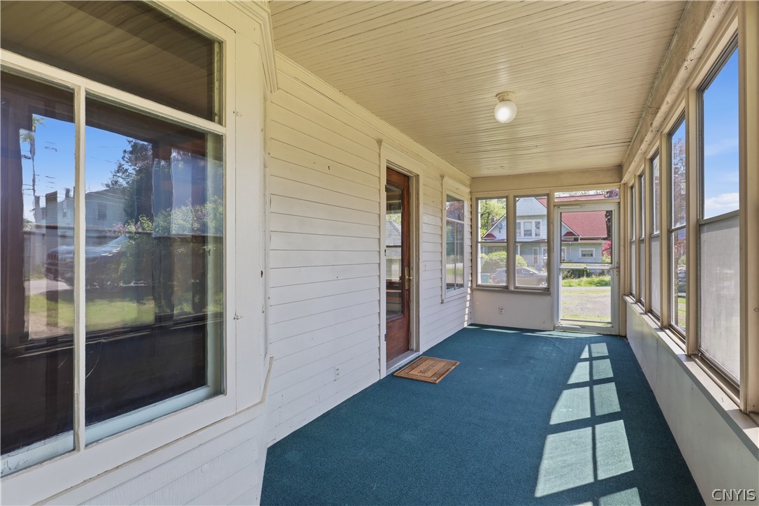 5103 Ridge Road Williamson, NY 14589 - Photo 7 of 29