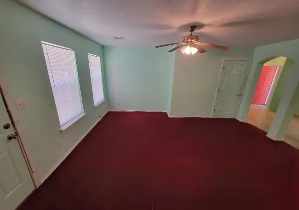 a view of empty room with window