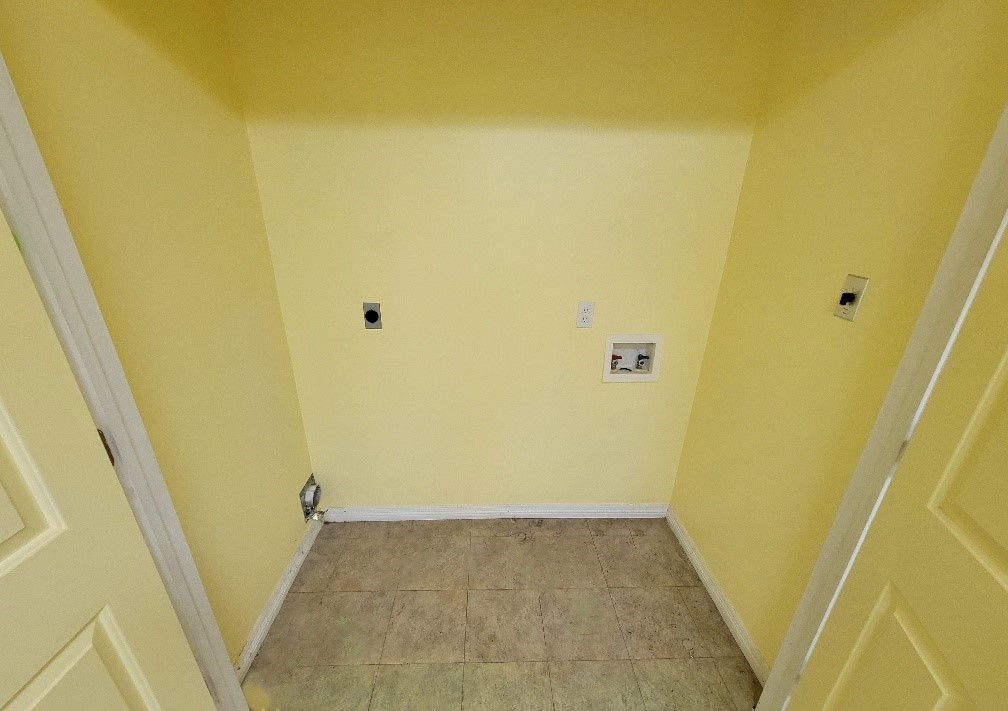 1801 Coe Road Pinehurst, TX 77362 - Photo 9 of 26 a view of a room