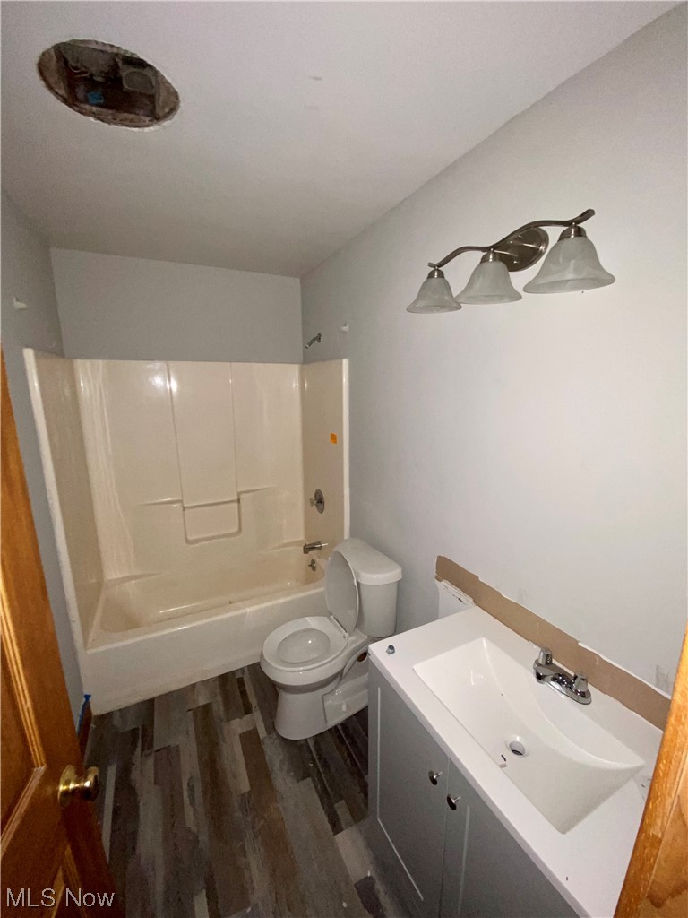 22495 Brookpark Road Cleveland, OH 44126 - Photo 18 of 22 Gallery Image 18