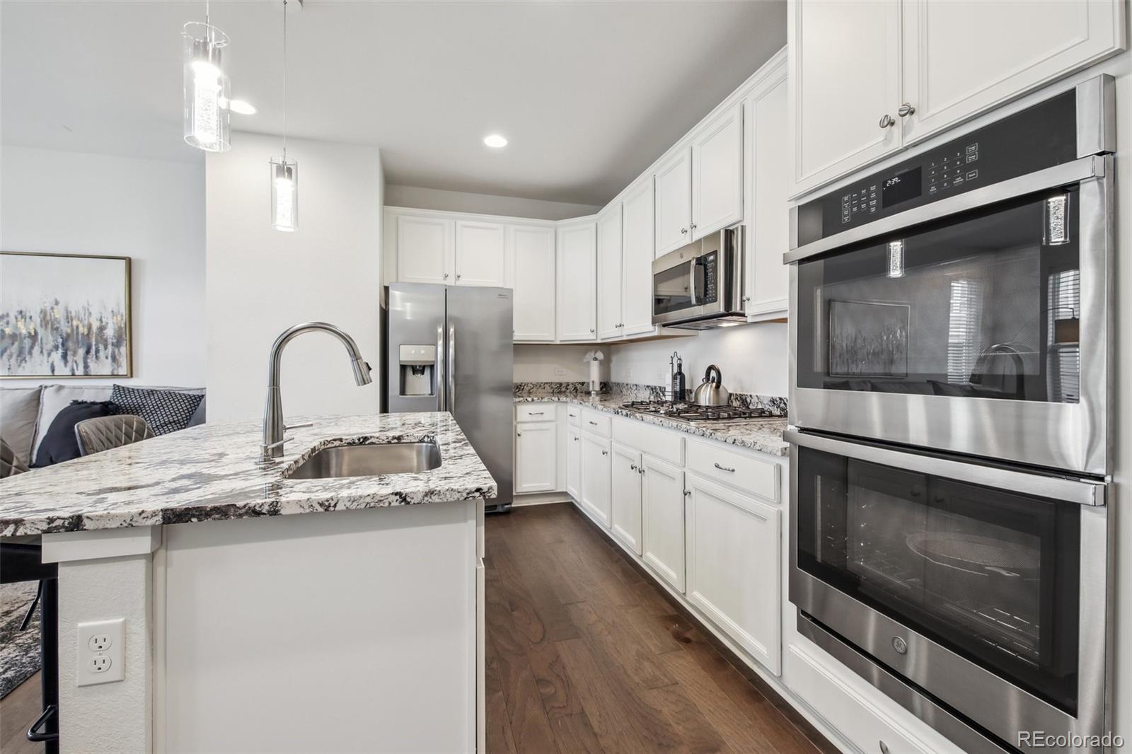 8331 Farmers Way Highlands Ranch, CO 80129 - Photo 10 of 34 Gallery Image 10