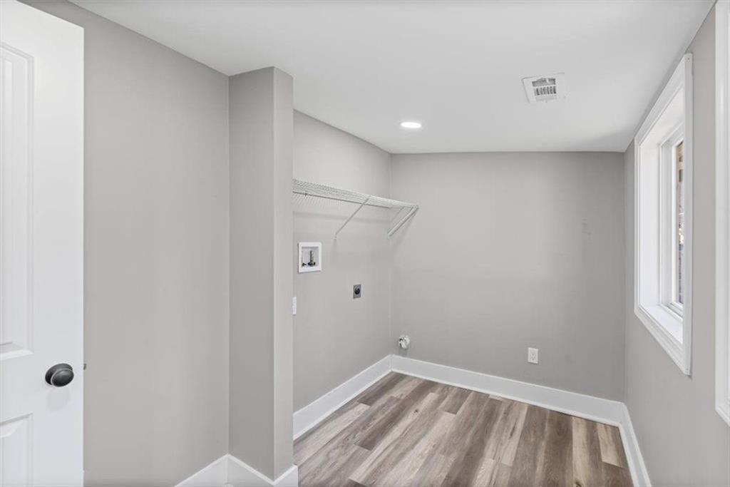 18 Farmer Road Northwest Cartersville, GA 30120 - Photo 23 of 33 a view of an empty room