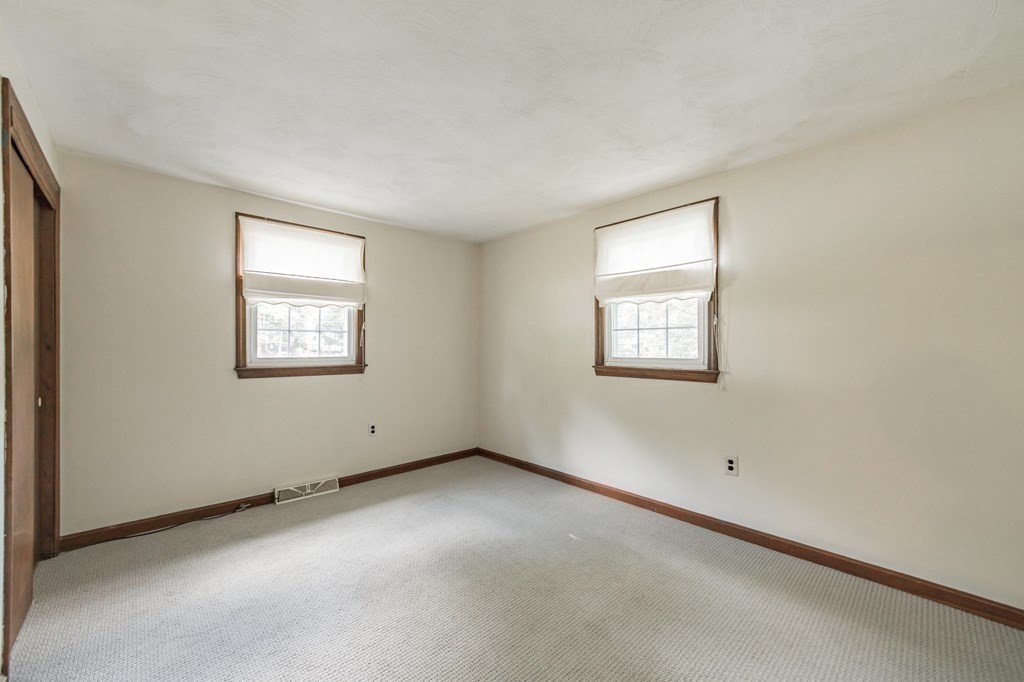 4 Mirror Road Billerica, MA 01821 - Photo 14 of 26 Gallery Image 14
