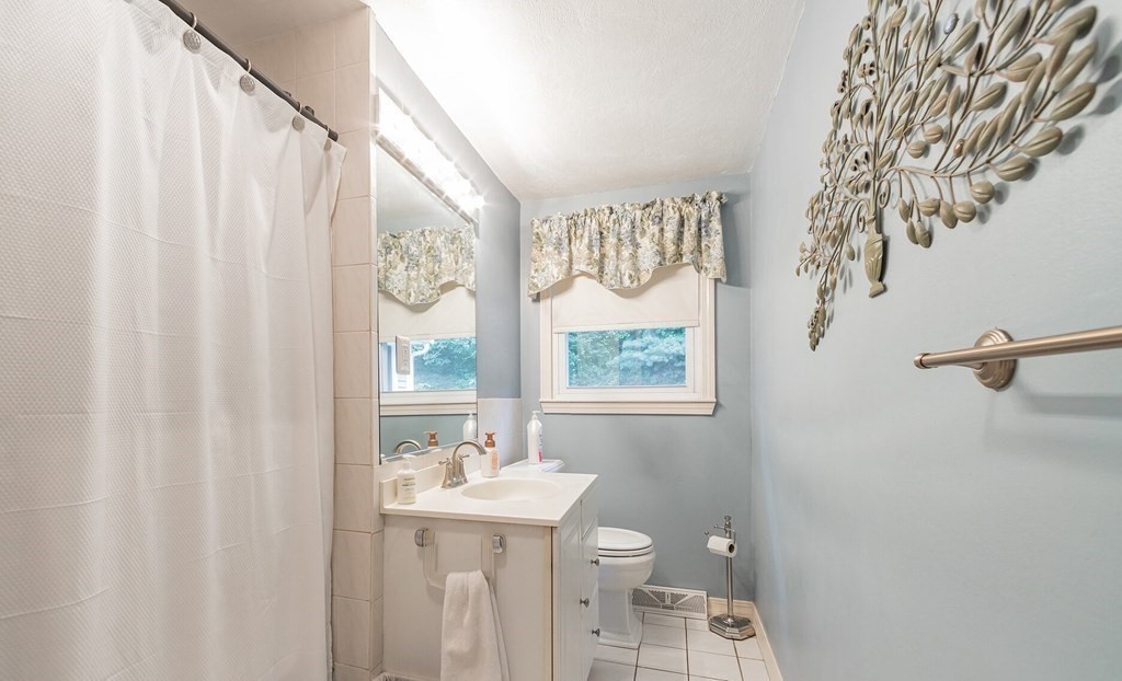 4 Mirror Road Billerica, MA 01821 - Photo 19 of 26 Gallery Image 19