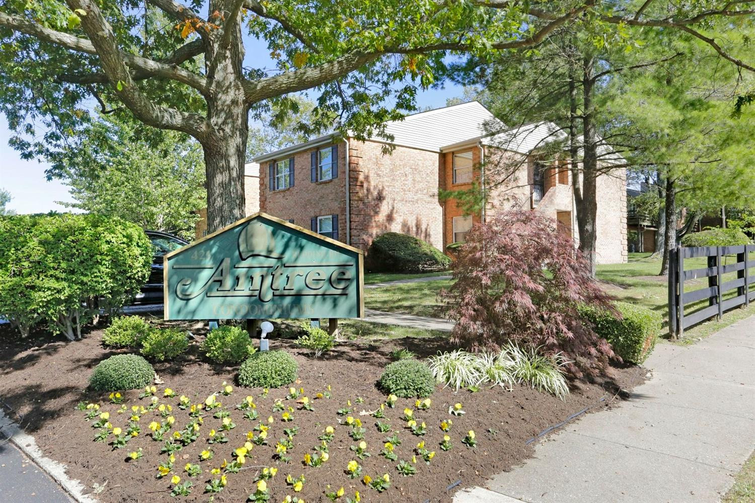 421 Redding Road, Unit 82 Lexington, KY 40517 - Photo 2 of 29 Photo 2