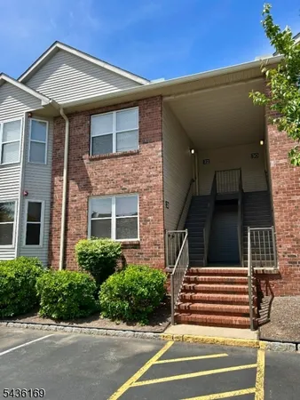 $530,000 | 32 Rebecca Road, East Hanover, NJ 07936