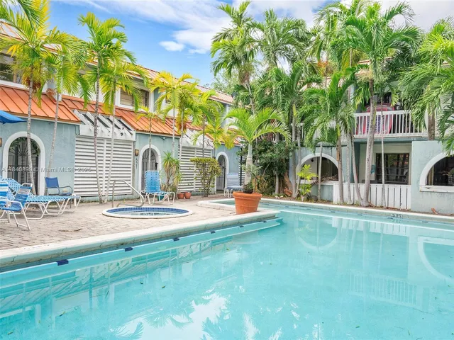 $3,000 | 523 Northeast 38th Street, Unit 6, Miami, FL 33137