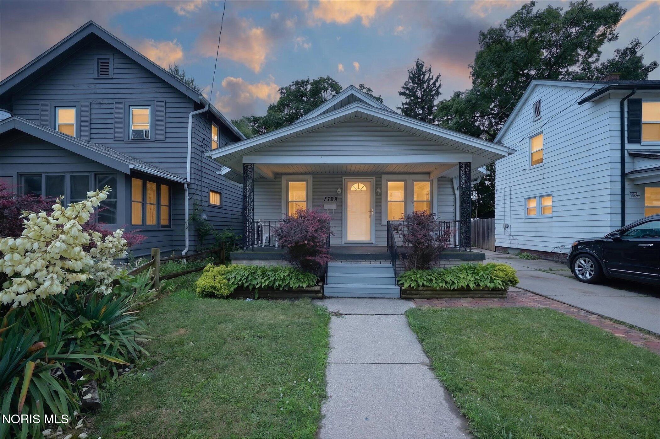 1733 Loxley Road Toledo, OH 43613 - Photo 2 of 32 Gallery Image 2