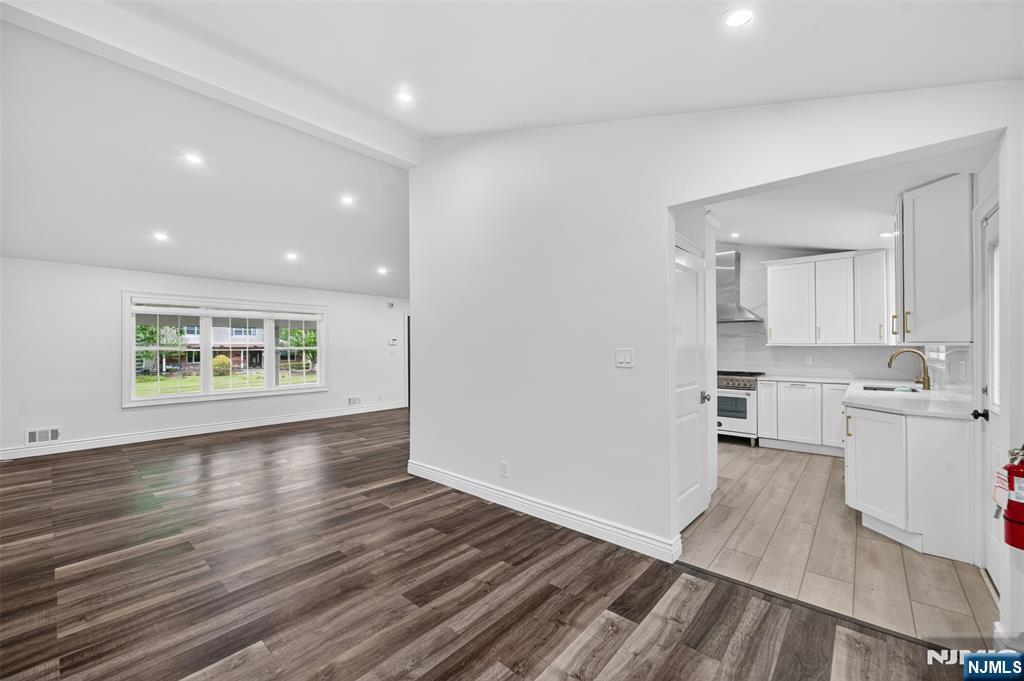 436 Ruckman Road Closter, NJ 07624 - Photo 15 of 33