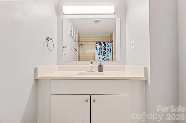 $330,000 | 727 Thera Drive, Charlotte, NC 28206