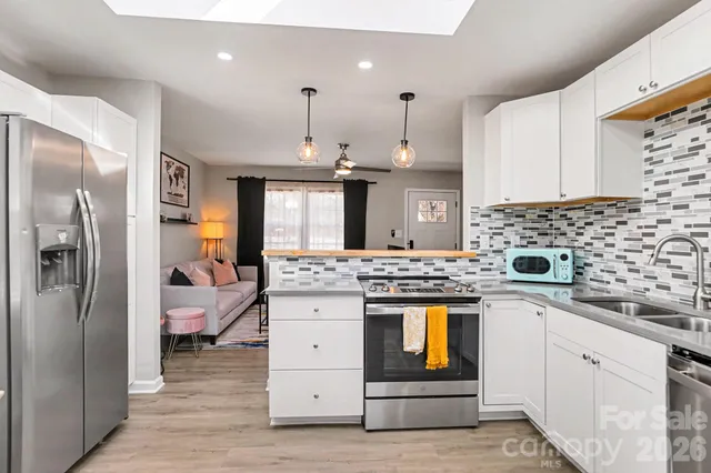 $330,000 | 727 Thera Drive, Charlotte, NC 28206