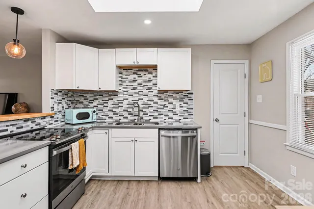 $330,000 | 727 Thera Drive, Charlotte, NC 28206