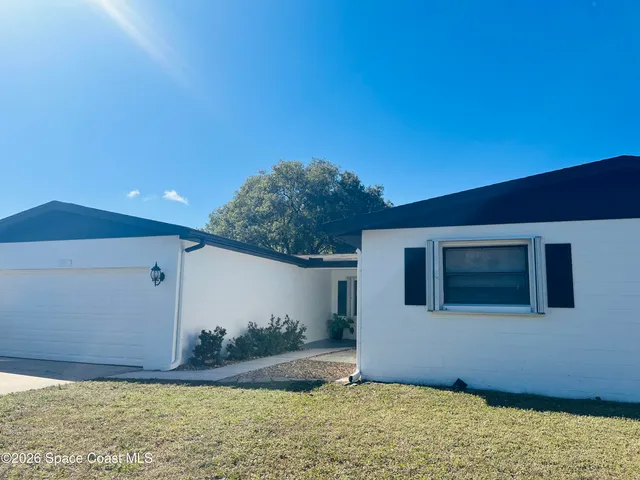 $2,650 | 285 East Lauren Court, Merritt Island, FL 32952