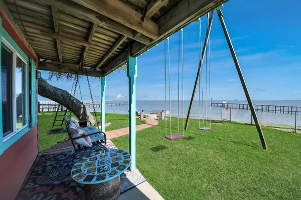 $470,000 | 1121 6th Street, San Leon, TX 77539