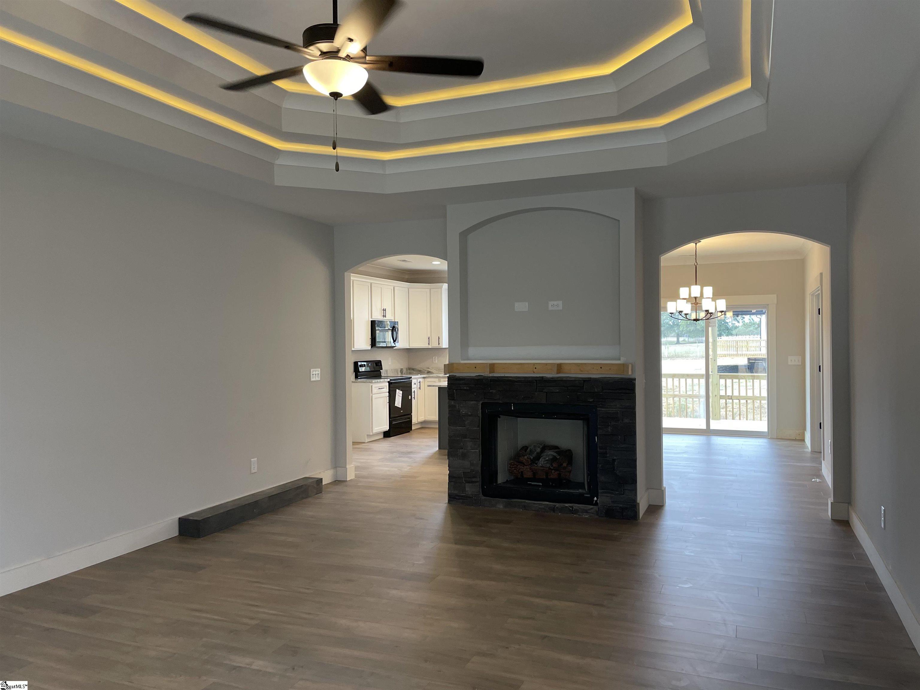 431 Brashears Road Campobello, SC 29322 - Photo 4 of 22