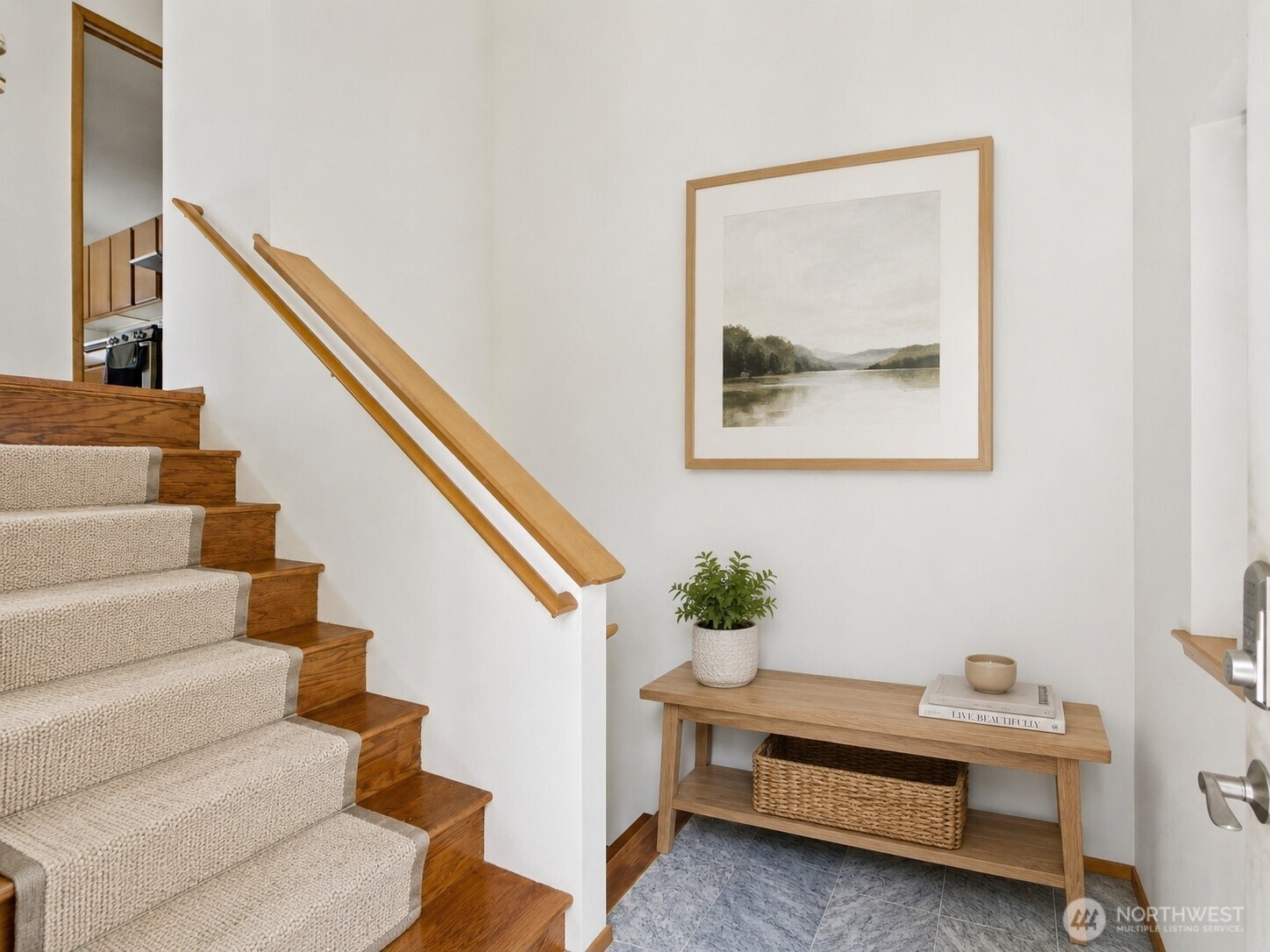 512 North 104th Street Seattle, WA 98133 - Photo 4 of 28