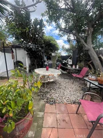 $180,000 | 10001 West Frontage Road, Unit 73, South Gate, CA 90280